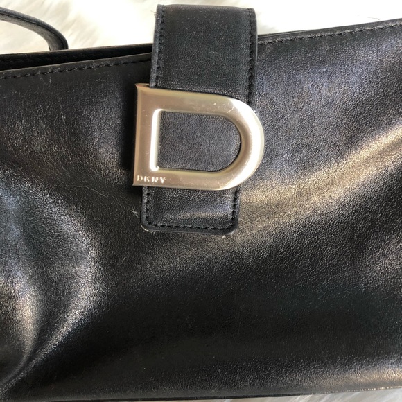 DKNY black purse - Picture 3 of 8